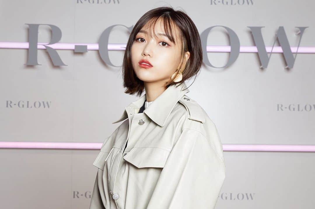 のインスタグラム：「新シャンプー @rglow_jp のイベントへ行ってきました❤️ @lesliekeesuper レスリーキーさんにも写真撮って頂き素敵なイベントでした💓久しぶりにカメラ撮ってもらったのがレスリーさんでドキドキでした😂♡  カラーヘアーにとってもいいシャンプーみたいで香りがとってもよくて、はやく試してみたいっ😳✨  #rglow#アールグロウ#rglowshampoo #rglowtreatment #pr#自分史上最高の輝きを#今日より明日の私が美しく輝く」