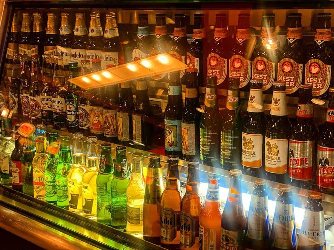 SHiNNOSUKEさんのインスタグラム写真 - (SHiNNOSUKEInstagram)「今晩はおビールを2本程頂きました。  大変美味しゅうございました。  めっちゃ話早い。 会うって大事。  #cerveza #beer #hangout #飲ミーティング」10月29日 23時57分 - shinnosuke_rookiez