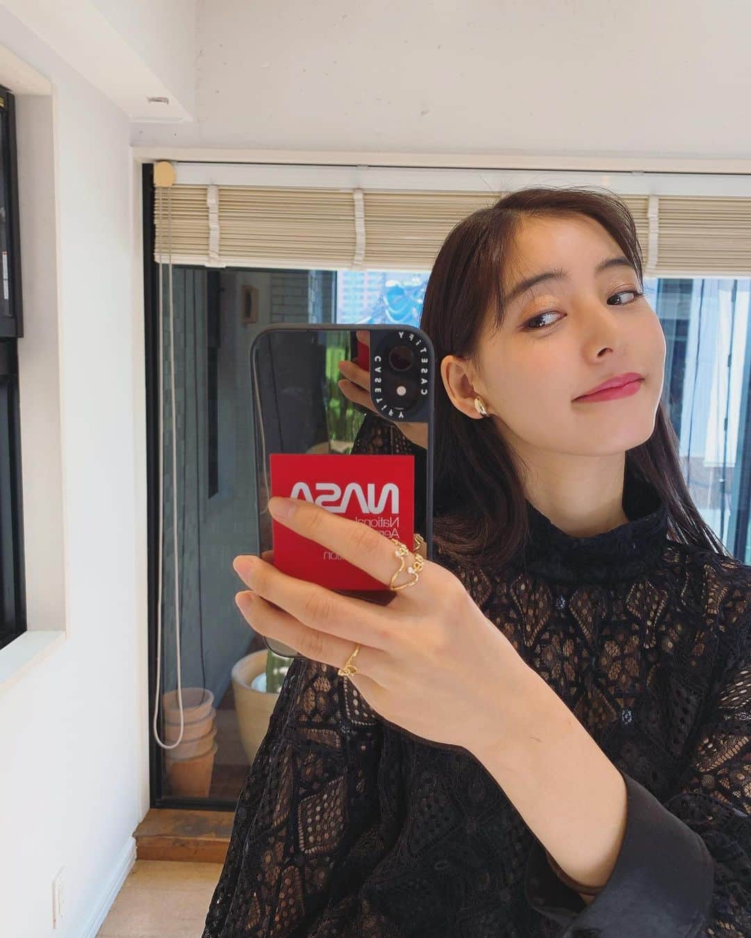 新木優子さんのインスタグラム写真 - (新木優子Instagram)「また前髪少しだけ復活しちゃった💇‍♀️」10月29日 23時54分 - yuuuuukko_