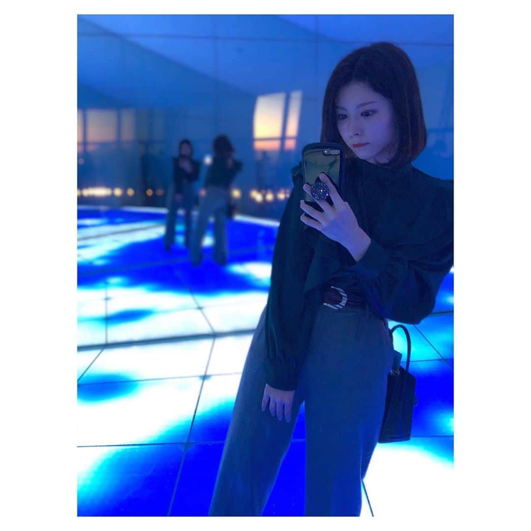 森脇加奈子のインスタグラム：「🟦  スカイツリーは家族でのお出かけでした！ みんなで出かけるなんてすごく久々で懐かしい気持ちになりました  ここから余談です  今まで私の定位置は助手席なのですが弟が成長したため交換こになり… 成長を感じる… わね…  あっ全部余談だ…？」