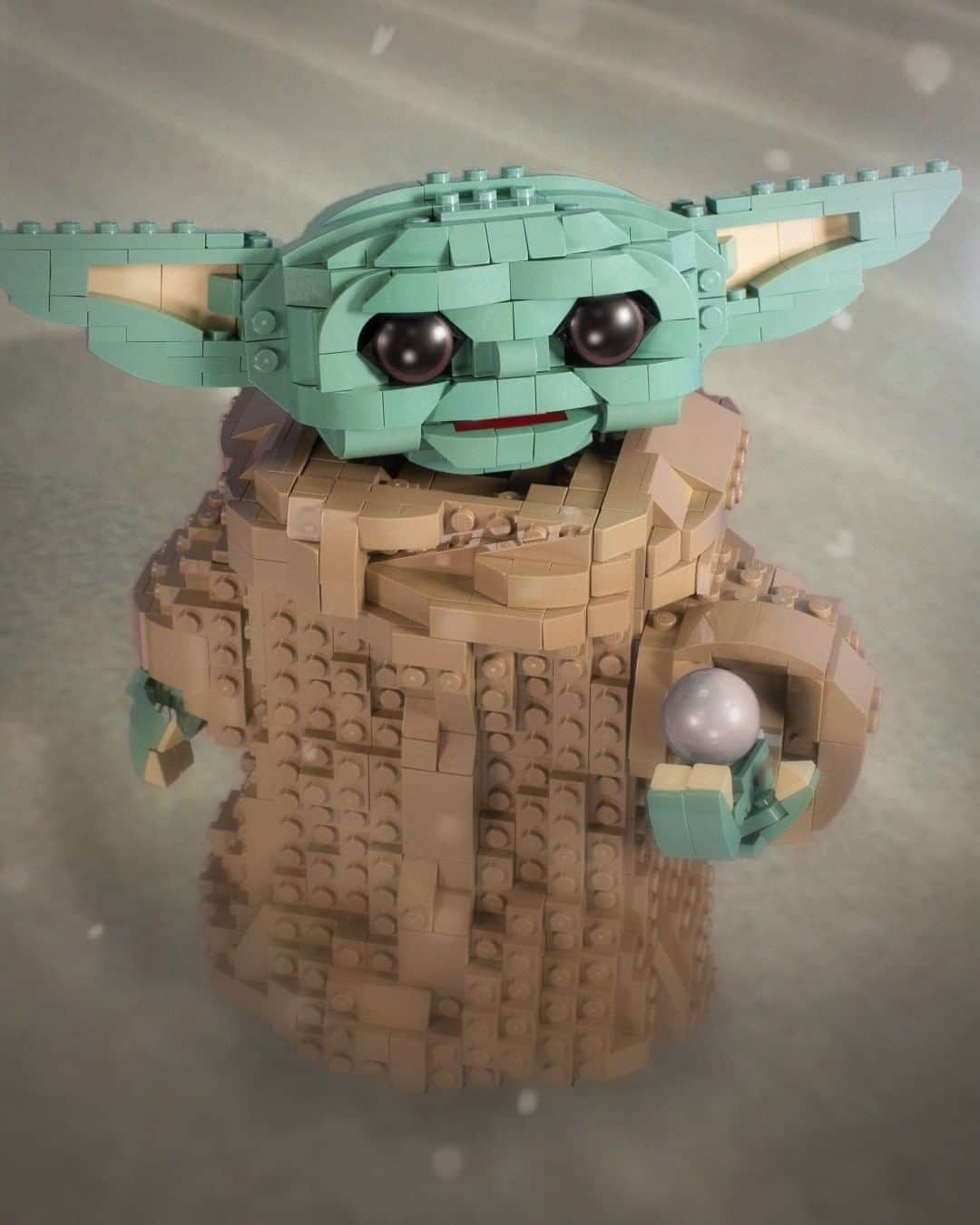 LEGOさんのインスタグラム写真 - (LEGOInstagram)「We couldn't decide which photo of the Child to post today - so we've used all of them! #ThisisTheWay #LEGOStarWars #StarWars #TheChild #TheMandalorian」10月30日 0時00分 - lego