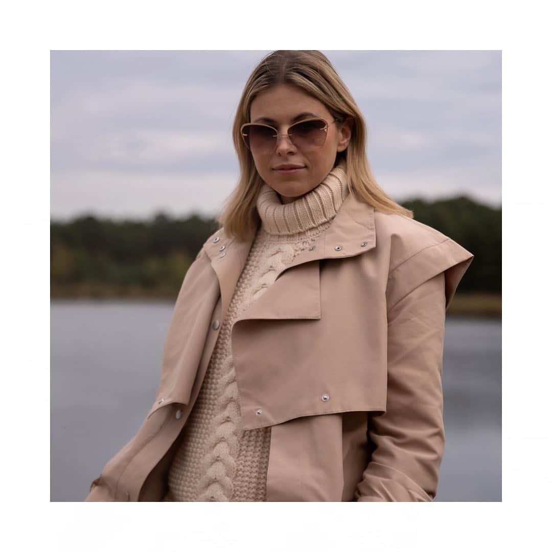 シルエットのインスタグラム：「It’s time to take in every element of your surroundings. It’s time to focus on feeling light and free. For @aline.Kaplan, freedom is found in the calmness of nature. Featuring: Titan Accent Shades 8174⁠⠀ .⁠⠀ .⁠⠀ .⁠⠀ #silhouetteeyewear #tryitwearitloveit #eyeweardesign #luxuryeyewear #fashioneyewear #luxurysunglasses #SilhouetteCommunity」