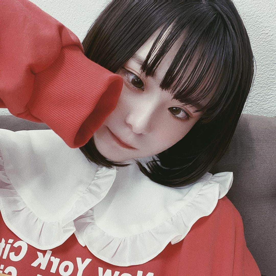 桜さんのインスタグラム写真 - (桜Instagram)「本日からPopteen12月号発売です!  かのんさんの可愛らしい素敵な表紙が目印ですっっ🍒🍒 ピン表紙本当におめでとうございます!!🤎  今月号の付録はTOMORROW X TOGETHERｻﾝのA3両面ポスターです🍒  今回のみんなに特に注目して欲しい企画は.専属＆レギュモ43人の自分磨きプロフ帳企画ですっ❕❕ このページをきっかけにもっと沢山の方に自分を知って頂けたらなっと思います🍩🍩  今回の撮影も幸せでした!!! ゲットした報告沢山待ってます🍮  紙面アンケートもよろしくお願い致します🍒🍒🍒🍒 みんないつも有難う(つ﹏<)･ﾟ｡ オフショも沢山お楽しみにぃ、！」10月30日 0時07分 - sakura_0808_