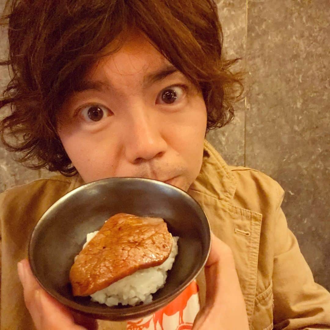 のインスタグラム：「ヒレ オン ヨネ  やっぱ焼肉 最高！！  #肉マイスター #田辺晋太郎 #wagyu #yakiniku #roppongi #nishiazabu  #kobebeef #tajimabeef #和牛 #焼肉  #高級焼肉 #個室 #個室焼肉  #instafood #foodstagram #foodporn #foodphotography #foodie #foodpics #foodlover #foodies #foodblogger #meat #meatrip #meatlover」