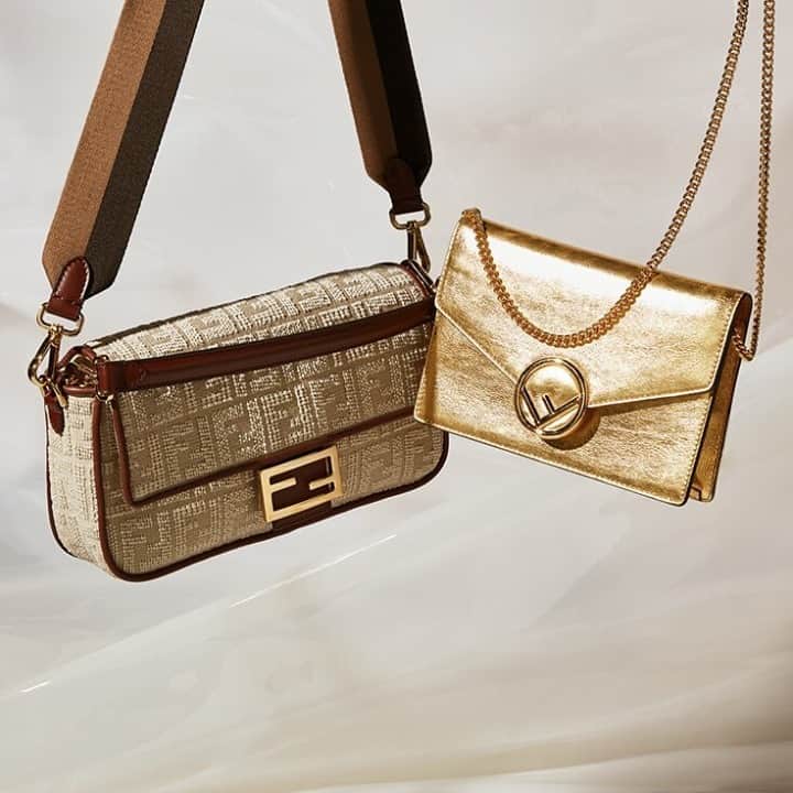 のインスタグラム：「We’ve never won the lottery, but we bet it feels a lot like getting a new #FENDI bag. Link in bio.」
