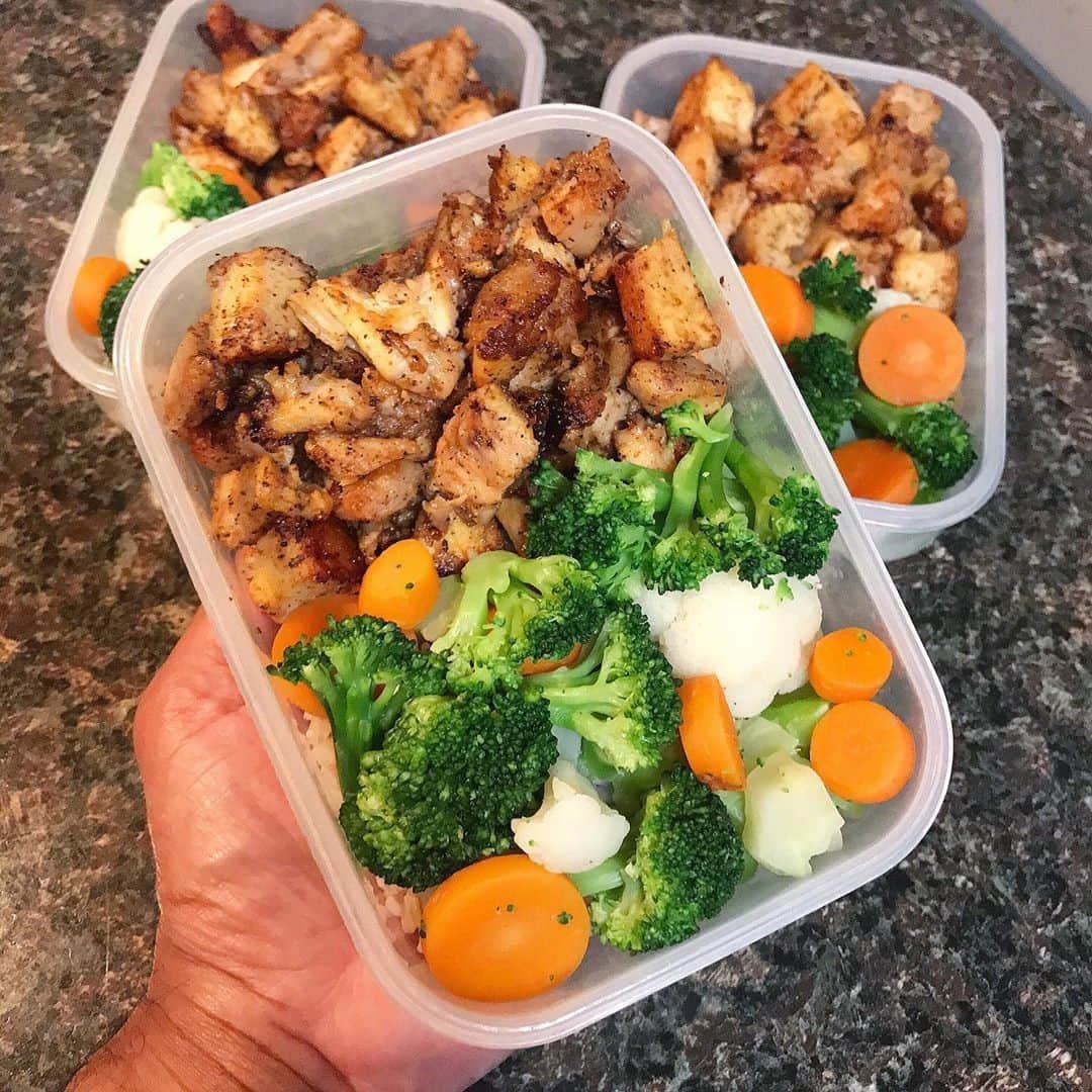 Flavorgod Seasoningsさんのインスタグラム写真 - (Flavorgod SeasoningsInstagram)「Add Amazing flavor to your meals!⁠ -⁠ Meal prep by customer: @kdub1472⁠ -⁠ Add delicious flavors to your meals!⬇️⁠ Click link in the bio -> @flavorgod  www.flavorgod.com⁠ -⁠ Flavor God Seasonings are:⁠ ➡ZERO CALORIES PER SERVING⁠ ➡MADE FRESH⁠ ➡MADE LOCALLY IN US⁠ ➡FREE GIFTS AT CHECKOUT⁠ ➡GLUTEN FREE⁠ ➡#PALEO & #KETO FRIENDLY⁠ -⁠ #food #foodie #flavorgod #seasonings #glutenfree #mealprep #seasonings #breakfast #lunch #dinner #yummy #delicious #foodporn」10月30日 1時02分 - flavorgod