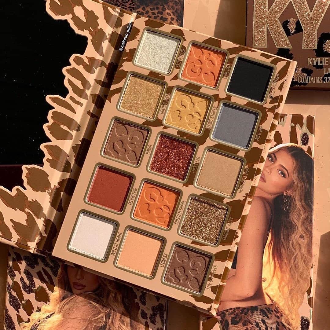Kylie Cosmeticsさんのインスタグラム写真 - (Kylie CosmeticsInstagram)「gorgeous shot of our new palette by @makeup.julianna 😻 shop now on kyliecosmetics.com 🤎🐆」10月30日 11時16分 - kyliecosmetics