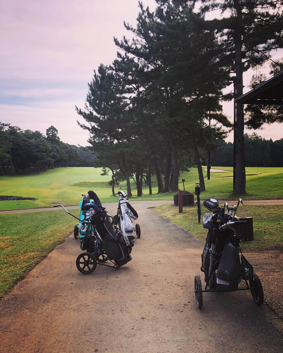 飯沼誠司さんのインスタグラム写真 - (飯沼誠司Instagram)「先日 久々に🏌️‍♂️やりました。 #太平洋 #golf #score #厳しい #楽しく #続けよう #歩いてやる #ゴルフ #最高 #ビジネスミーティング #スポーツの秋」10月30日 12時07分 - seiji_iinuma