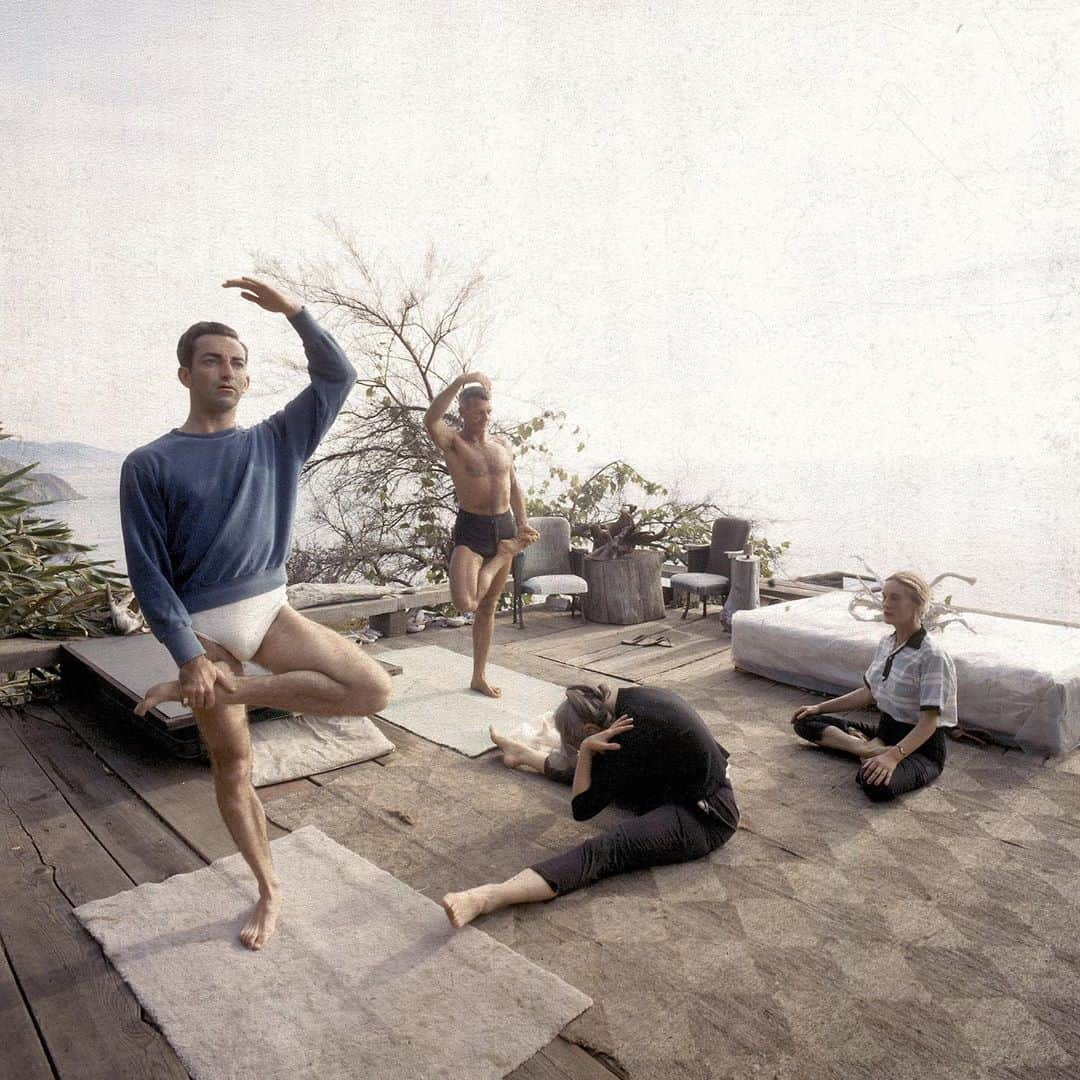 lifeさんのインスタグラム写真 - (lifeInstagram)「Musician John Jacob Niles practicing yoga to "relax after folk singing," Kentucky, 1942.  LIFE began covering yoga in the United States in 1937, noting that a practitioner could "join himself with a higher world-soul." To see some of our favorite yoga photos from the archives — including shots of Ricky Soma (Angelica Huston's mother), the artists of Big Sur, and Eva Longoria — check out the link in bio. #tbt #yoga #johnjacobniles  #evalongoria #yogaposes」10月30日 4時04分 - life