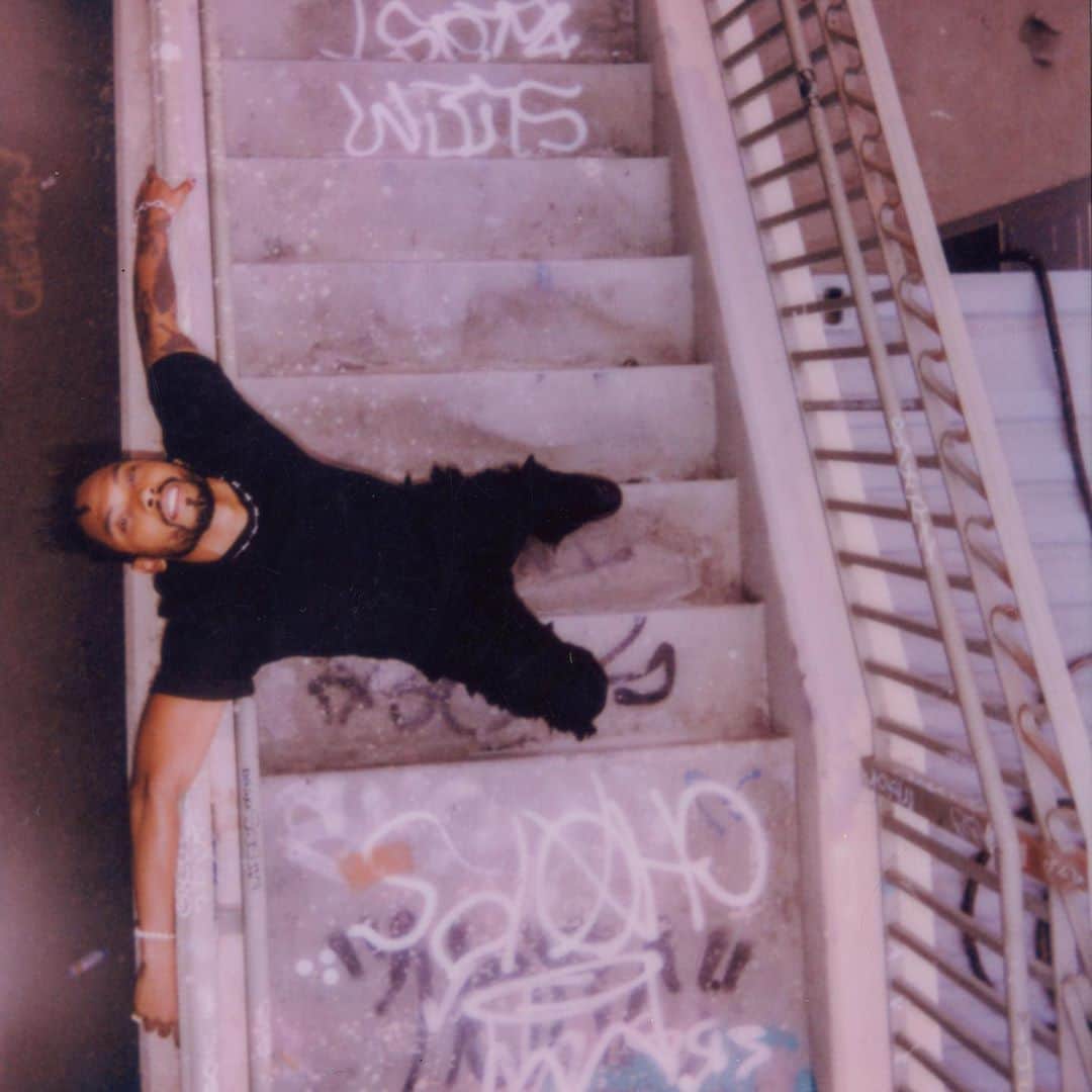 ミゲルのインスタグラム：「...even when the sky comes falling (by @anthonywilliams)」