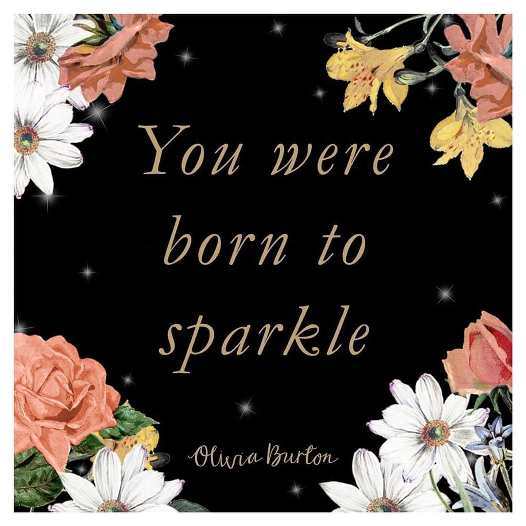 Olivia Burtonさんのインスタグラム写真 - (Olivia BurtonInstagram)「Sparkle, shimmer and shine! 🌟✨ #OliviaBurton #SpreadSomeSparkle」10月30日 5時05分 - oliviaburtonlondon