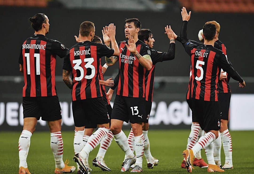 のインスタグラム：「Avanti così @acmilan 🔴⚫️ #UEL」