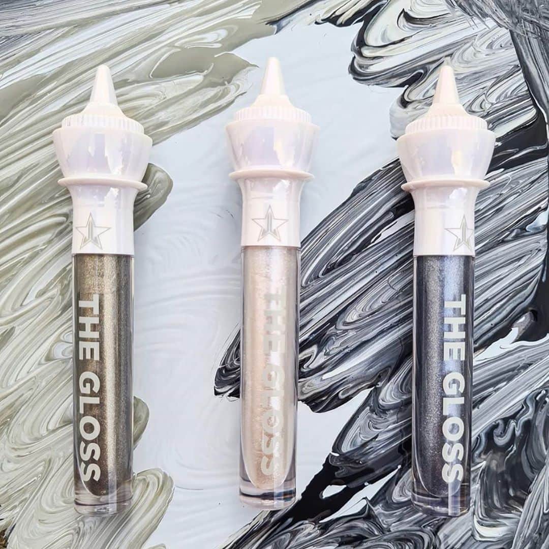 Jeffree Star Cosmeticsさんのインスタグラム写真 - (Jeffree Star CosmeticsInstagram)「CREMATED 🖤 @jscwhor showcase #THEGLOSS in shades Coroner's Kiss, Heaven's Gate, Funeral Parlour 🕊 #jeffreestarcosmetics」10月30日 6時00分 - jeffreestarcosmetics