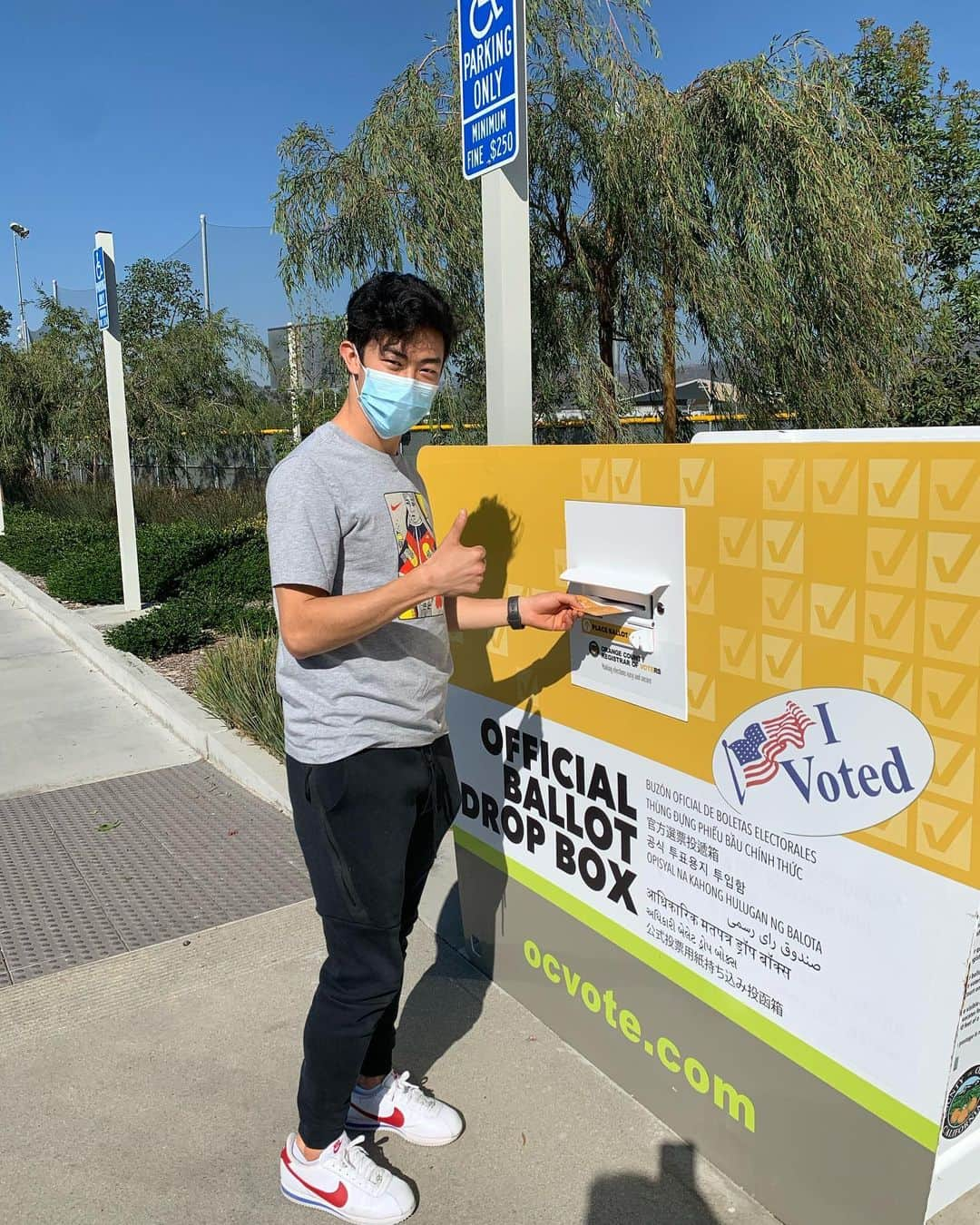 ネイサン・チェンさんのインスタグラム写真 - (ネイサン・チェンInstagram)「vote!!!!」10月30日 6時17分 - nathanwchen