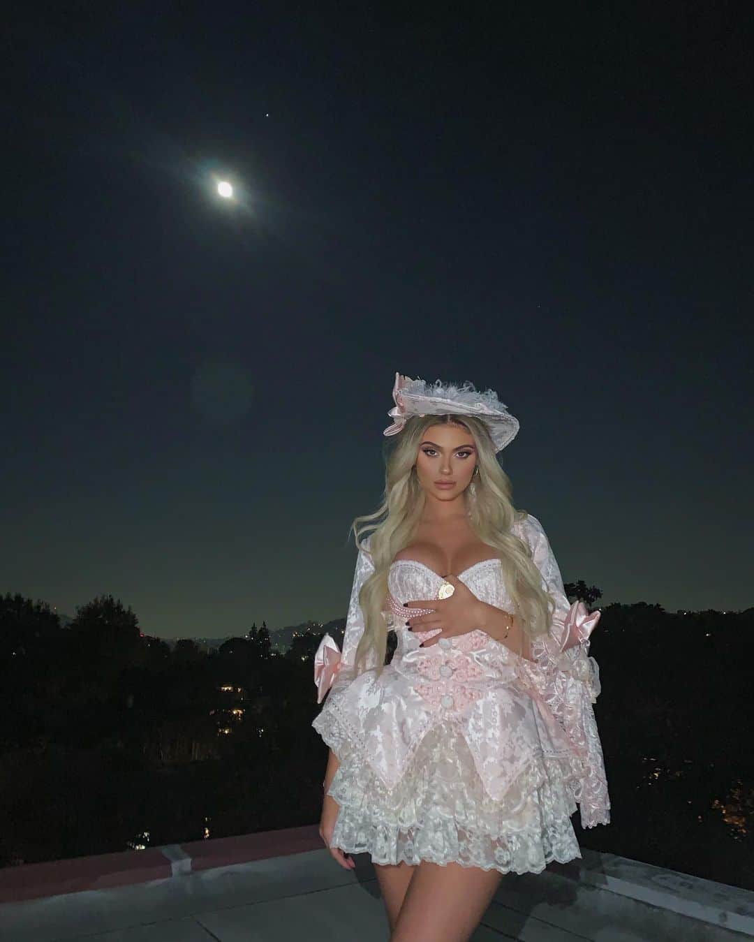 ケルシーのインスタグラム：「halloween check」