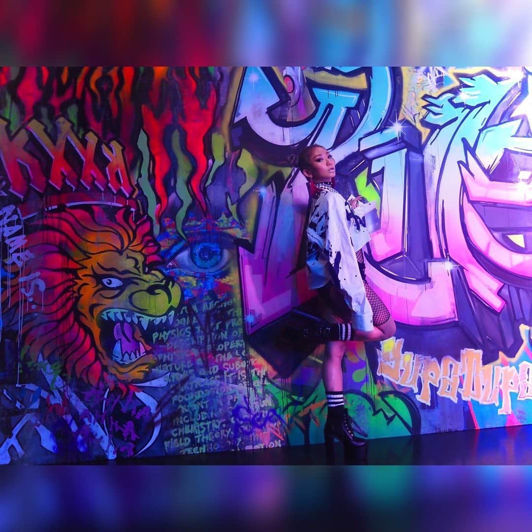 のインスタグラム：「.﻿ Killer monsteR.﻿ ﻿ #MV #album #monsteR #photo #kodakumi  #倖田來未」