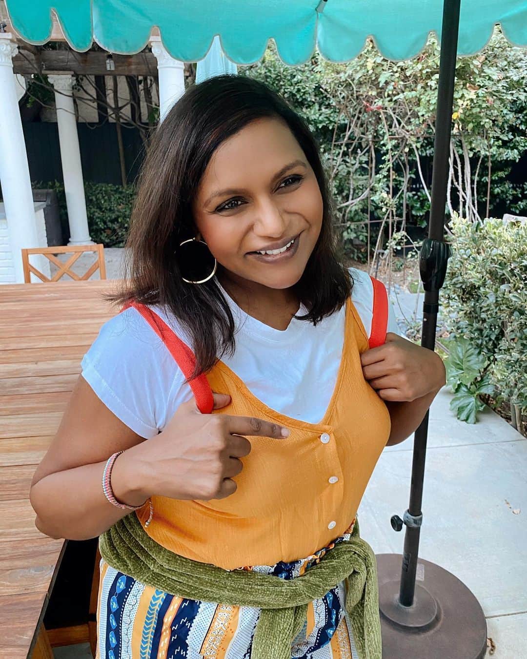 ミンディ・カリングのインスタグラム：「What’s a’poppin?! Do you like my Halloween costume?」
