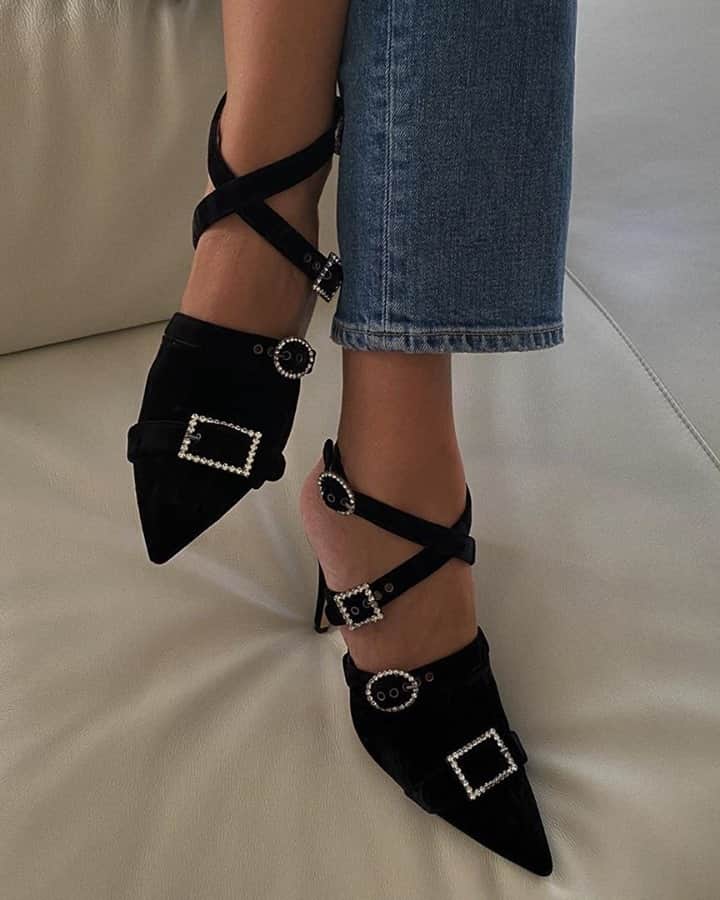 のインスタグラム：「Just me and shoe, do you need anything else with heels like these? Just ask @shoestova.  Shop all your favorite Instagram looks, just visit #linkinbio」