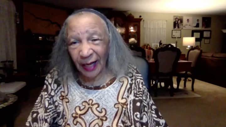 オプラ・ウィンフリーのインスタグラム：「94-year-old Mildred Madison is a walking history lesson. She has not missed voting in an election in 72 years. So when her absentee ballot didn’t arrive in Illinois (where she was staying during the pandemic), her son drove her 600 miles from Illinois to Michigan and back to Illinois so she could cast her ballot. What an inspiration Ms. Mildred is! If she can go the extra mile to make sure her vote is counted, so can you. Show up and show out, Michigan!   See y’all tonight, South Carolina! Join us for free by registering at zoomwithoprah.com. #OWNYourVote」
