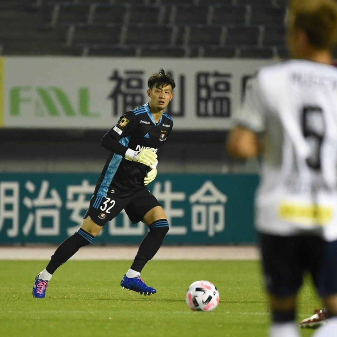 横浜F・マリノスさんのインスタグラム写真 - (横浜F・マリノスInstagram)「#fmarinos デビュー👍  #高丘陽平 #ゴールキーパー #キーパー」10月30日 8時41分 - yokohamaf.marinos