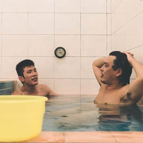 青木真也のインスタグラム：「箕輪厚介さんとサウナで取材。箕輪さんは一回り大きくなって強さを増していた。#青木真也 #shinyaaoki#サウナ」