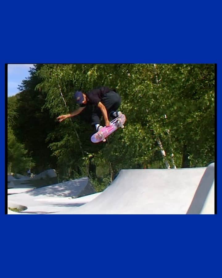 カーハートのインスタグラム：「CONCRETE CATHEDRAL by Romain Batard (@bataaard) now online. Watch the full video featuring our Carhartt WIP Skate Team on the @galleriacontinua’s snake run designed by @mbl_architectes.  Team: @clubmaiteee @felipebartolome @remy_tav @peeepppsss @romulodisparucho @timeforteagor @josephbiais @babydlynn   #CarharttWIP #carharttwipskateboarding #galleriacontinua」
