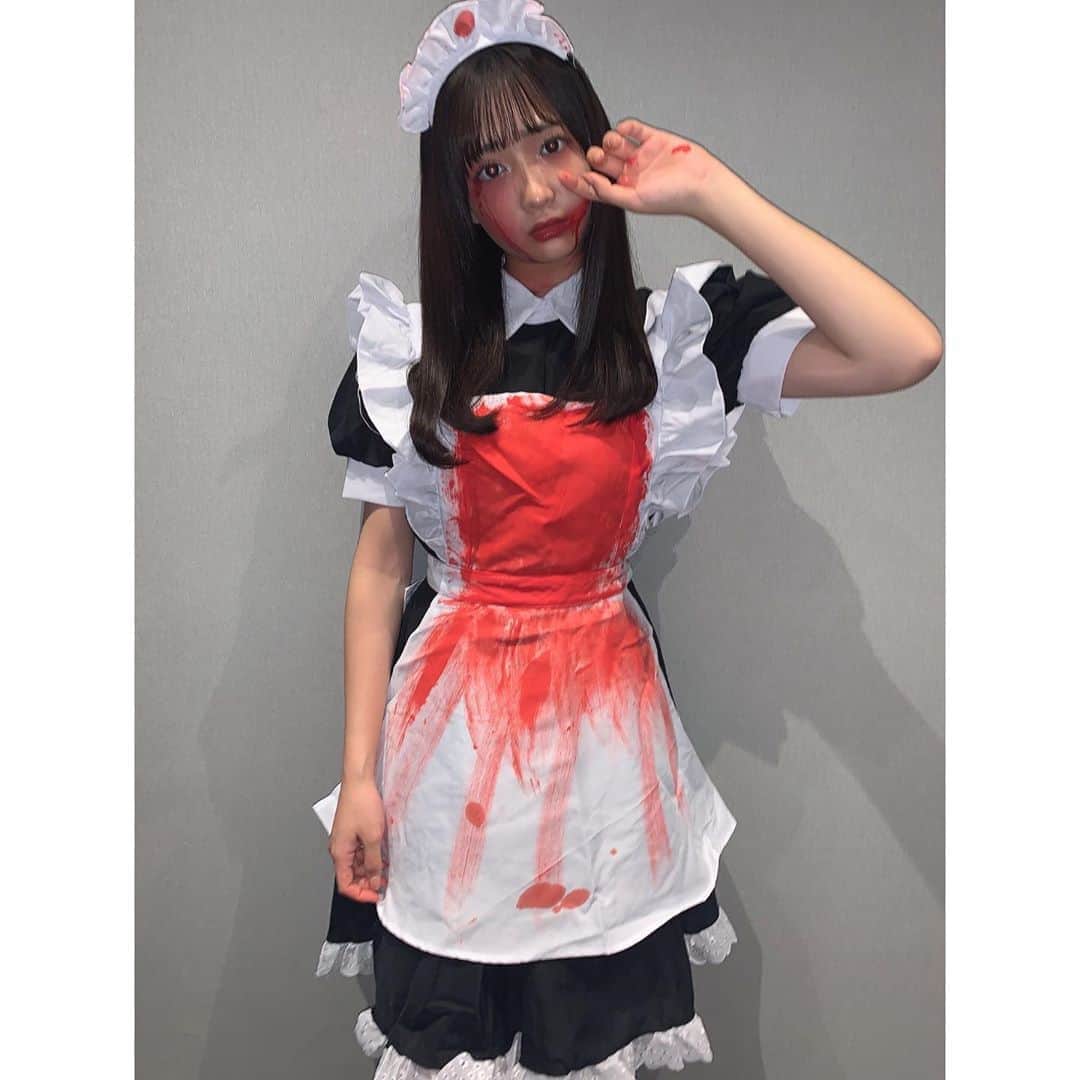 石川翔鈴さんのインスタグラム写真 - (石川翔鈴Instagram)「. 血だらけメイドです🧠💉🙌 一家に一台石川どうですか #絶対うるさい」10月30日 21時50分 - karen__i328