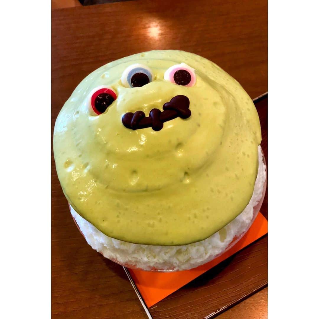 しなしさとこのグルメインスタ