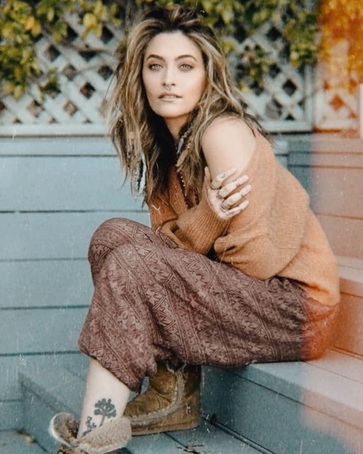 パリス・マイケル・キャサリン・ジャクソンのインスタグラム：「felt like a quinoa bowl with sprouts, might delete later idk」