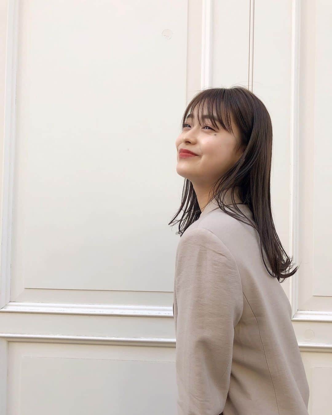 田崎さくらさんのインスタグラム写真 - (田崎さくらInstagram)「・﻿ ﻿ ﻿ 最近は外巻き〜〜🦙﻿ ﻿ ちなみに何枚目が好きですか？？😽﻿ ﻿」10月30日 20時49分 - sakura_tazaki