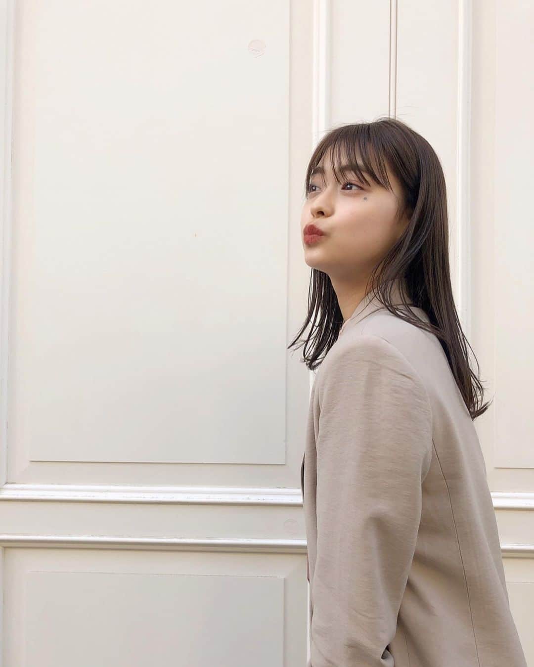 田崎さくらさんのインスタグラム写真 - (田崎さくらInstagram)「・﻿ ﻿ ﻿ 最近は外巻き〜〜🦙﻿ ﻿ ちなみに何枚目が好きですか？？😽﻿ ﻿」10月30日 20時49分 - sakura_tazaki