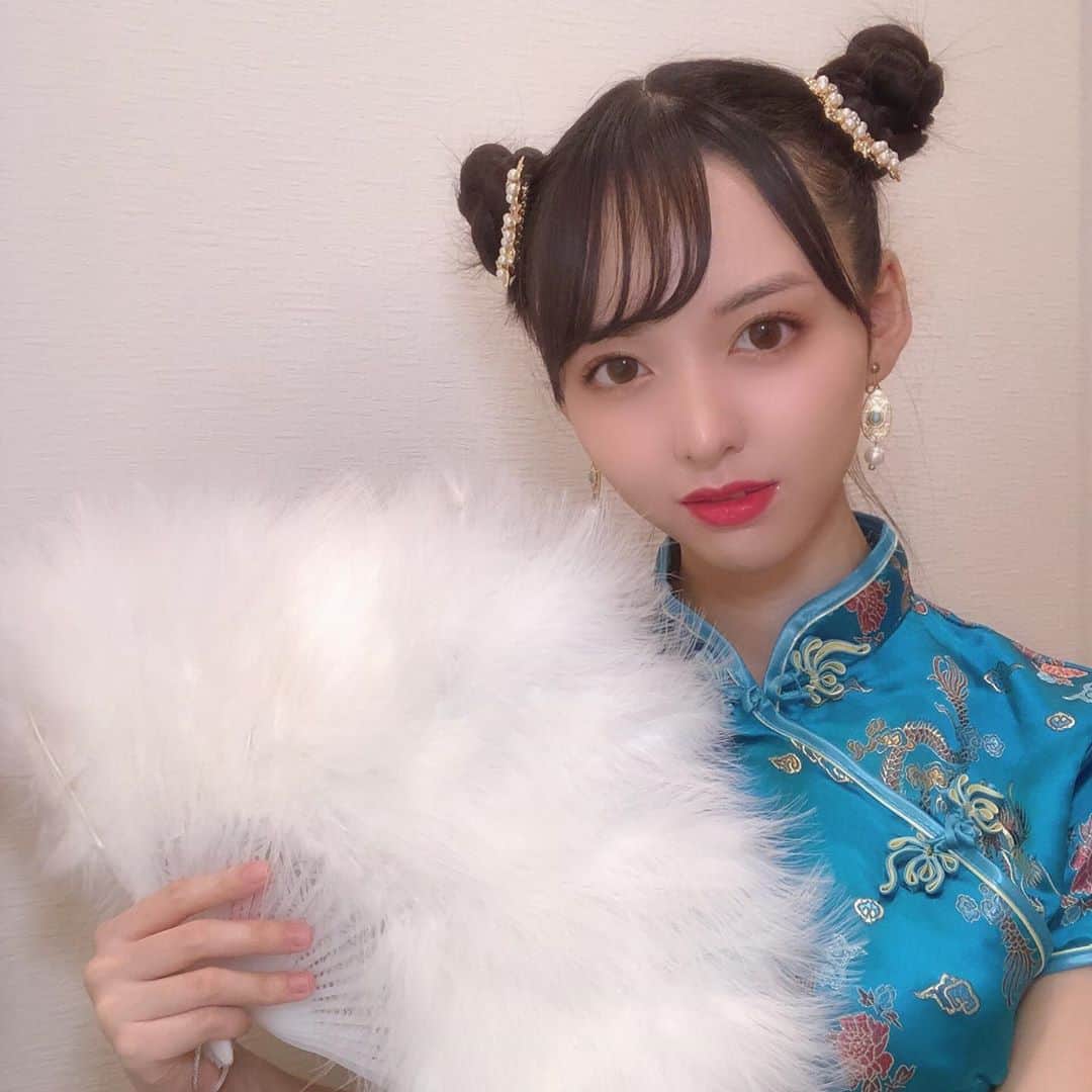 のインスタグラム：「我愛你🇨🇳♡ #チャイナドレス #チャイナ服 #チャイナ #halloween #halloween2020 #ハロウィン #おうちハロウィン #trickortreat #お菓子くれなきゃイタズラするぞ #ハロウィン仮装 #ハロウィンコスプレ #仮装 #コスプレ #旗袍 #万圣节 #萬聖節 #japanesegirl #cheongsam #cheongsamdress #halloweencostume #costume #cosplay #instahalloween」