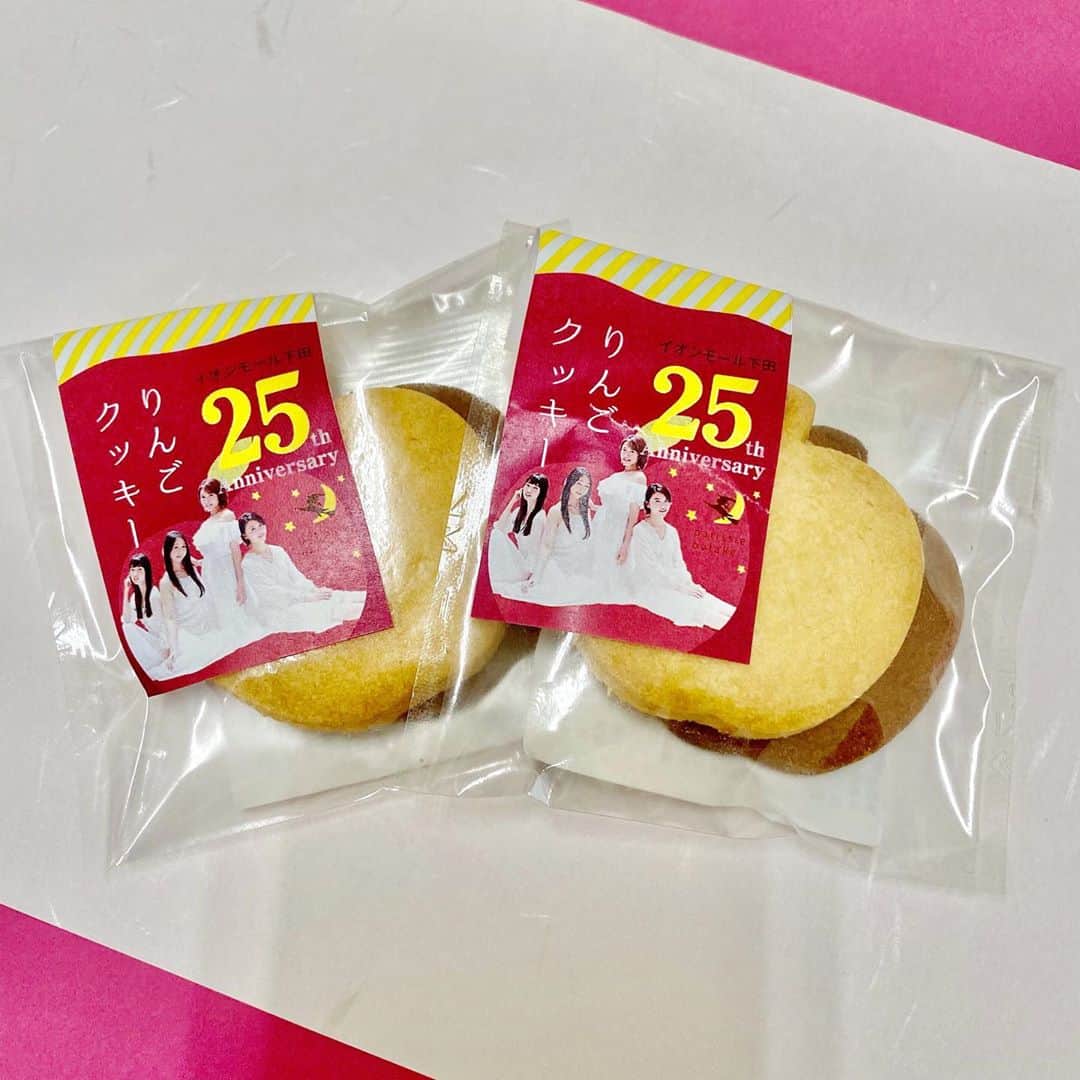 りんご娘さんのインスタグラム写真 - (りんご娘Instagram)「イオンモール下田25周年祭🎉 私たちも盛り上げていけるように頑張ります‼️  11/3はトークイベントもあるよー！ 私たちがオススメするアイテムなども近日中に展示されるからね！  詳細はイオンモール下田のHP見てね😉  https://shimoda-aeonmall.com/news/event/1589  #イオンモール下田 #イオンモール #周年祭 #下田店 #イオン下田 #ikka #cause #GLOBALWORK #こどもの森」10月30日 21時32分 - _ringo.musume.com_