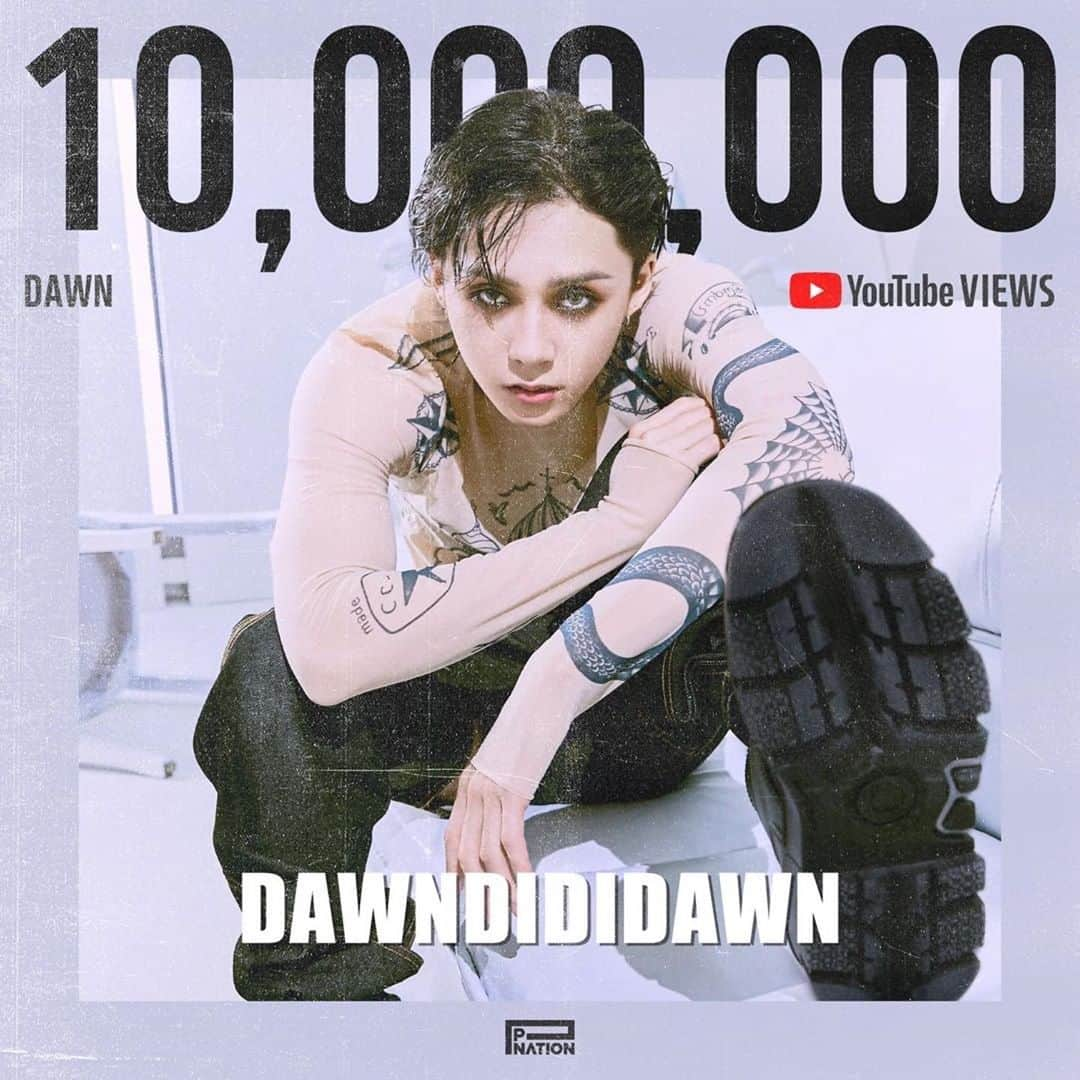 PSYさんのインスタグラム写真 - (PSYInstagram)「🥳🥳🥳 '던디리던 (Feat. Jessi)' MV 유튜브 1,000만뷰 돌파!🥳🎉 ‘DAWNDIDIDAWN (Feat. Jessi)’ MV 10 Million Views on YouTube 🥳🎉 ⠀ '던디리던 (Feat. Jessi)’ MV 🎬 https://youtu.be/HDyKwja-htw ⠀ #던 #DAWN #던디리던 #DAWNDIDIDAWN #PNATION #피네이션 ⠀」10月30日 13時00分 - 42psy42