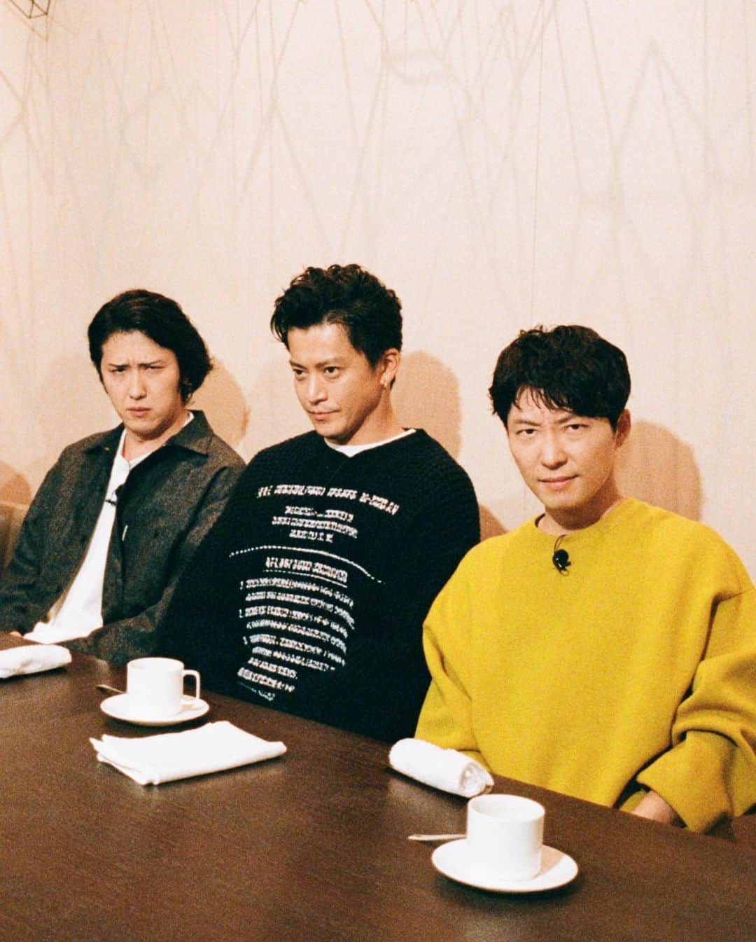 星野源さんのインスタグラム写真 - (星野源Instagram)「映画『罪の声』ついに本日全国公開しました。後ほど舞台挨拶もあります。観に来てね。  ガン飛ばし松也くんは映画には出ていませんが、今夜の"ぴったんこカンカン"で一緒です。収録めちゃくちゃ楽しかった。今夜7時から。  #罪の声 #尾上松也 #小栗旬 #星野源 #ぴったんこカンカン」10月30日 13時19分 - iamgenhoshino