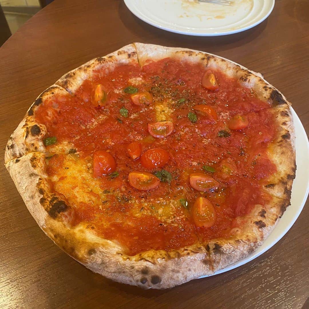 金巻ともこのグルメインスタ