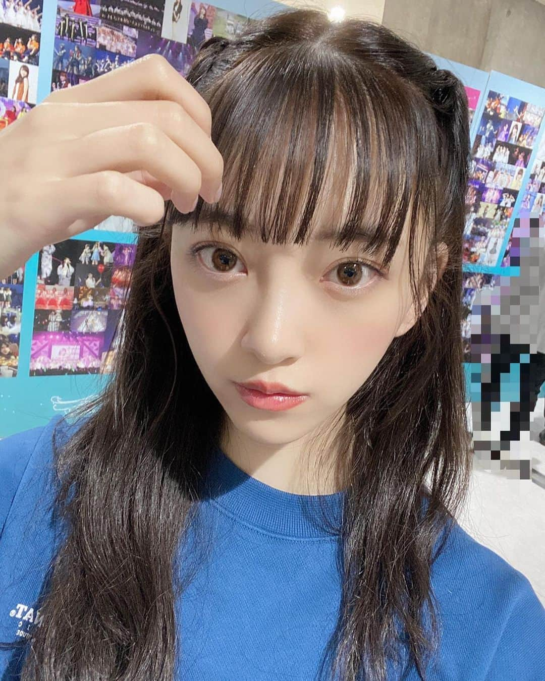 堀未央奈さんのインスタグラム写真 - (堀未央奈Instagram)「🦋💙  途中で結局ねじりハーフツインに しました．笑 顔の形に合うのですっかり お気に入りヘアです  序盤にしてたヘアも かわいくてお気に入りなの❕ 3つ前の投稿みてね  #乃木坂46 #堀未央奈」10月30日 13時23分 - horimiona_official