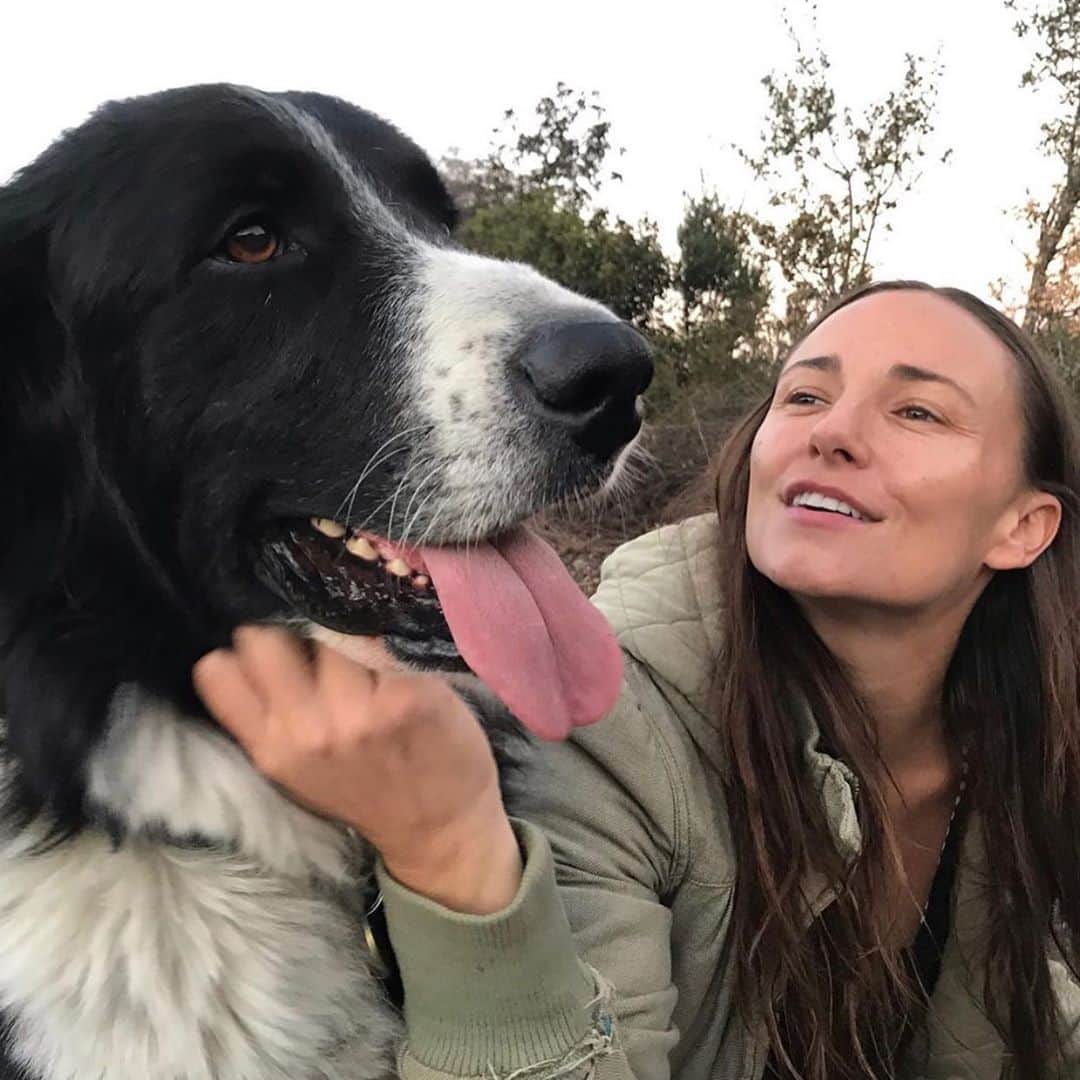 ブリアナ・エヴィガンのインスタグラム：「Ive missed you my dear friends... Mr.Balloons @therealtamarhalpern and Maxito and I went on an adventure. Love you guys so much. Let’s do it again and again and again! 💙So much love last night!」