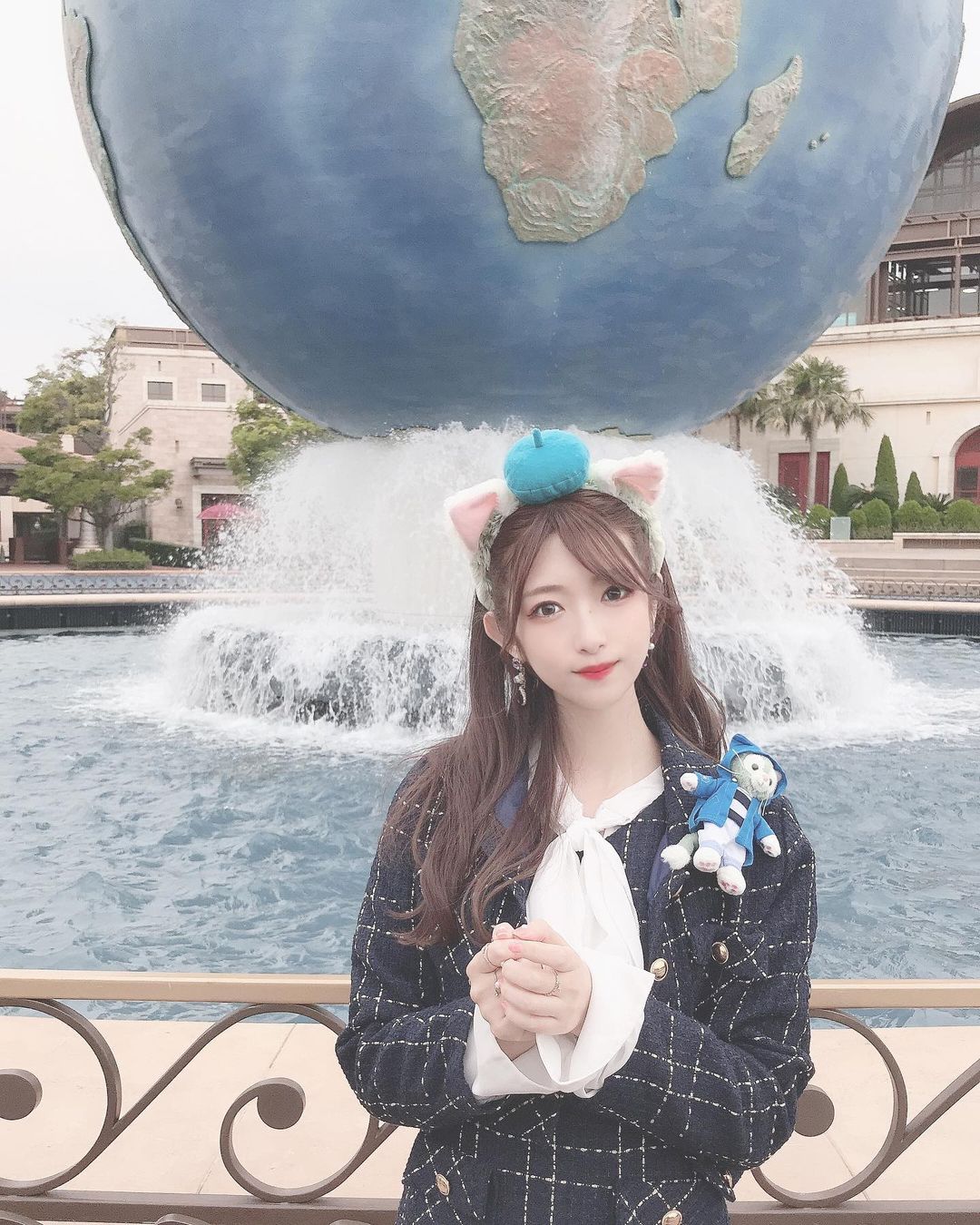 れみぱんのインスタグラム：「ディズニー料金高くなってもいいから入場制限続けてほしい〜って思っちゃう🐱 もう今までの混雑に耐えられない気がする😂💦」