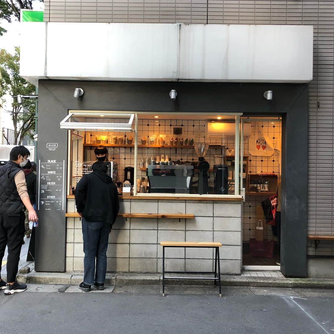 ABOUT LIFE COFFEE BREWERSのグルメインスタ