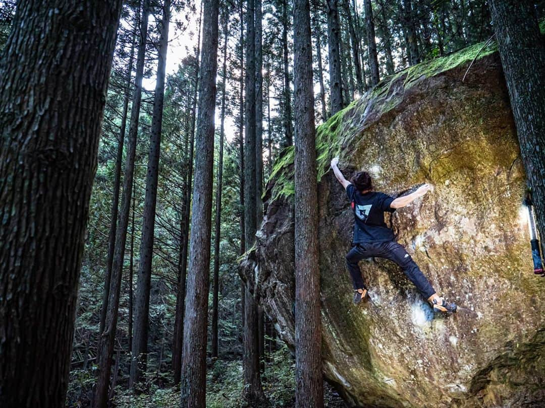 中島徹のインスタグラム：「problem: Goetia V13 climber: @super.friction.time  location: Gero, Gifu  博士論文執筆のため一ヶ月ほど活動休止します。皆様ハイシーズンにまたお会いしましょう。」