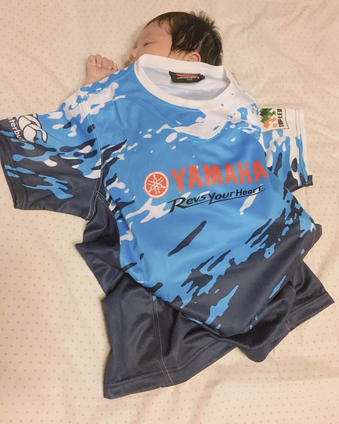 杉岡沙絵子さんのインスタグラム写真 - (杉岡沙絵子Instagram)「＊   1年でこんなに大きくなりました🥰 　 140cmだからまだまだ着られるよー！笑 　 　 ・ ・ #ヤマハ発動機ジュビロ#rugby」10月30日 15時28分 - saeko_sugioka