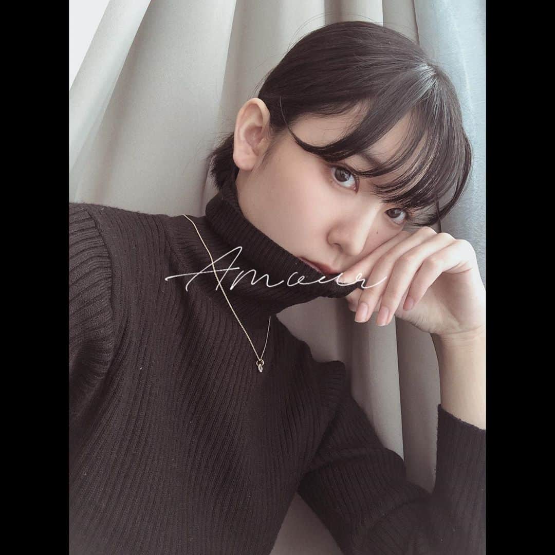 小貫莉奈さんのインスタグラム写真 - (小貫莉奈Instagram)「. 髪を結んでみた日☺︎  最近、クシャミが止まらない、、」10月30日 15時39分 - rina_onuki0529