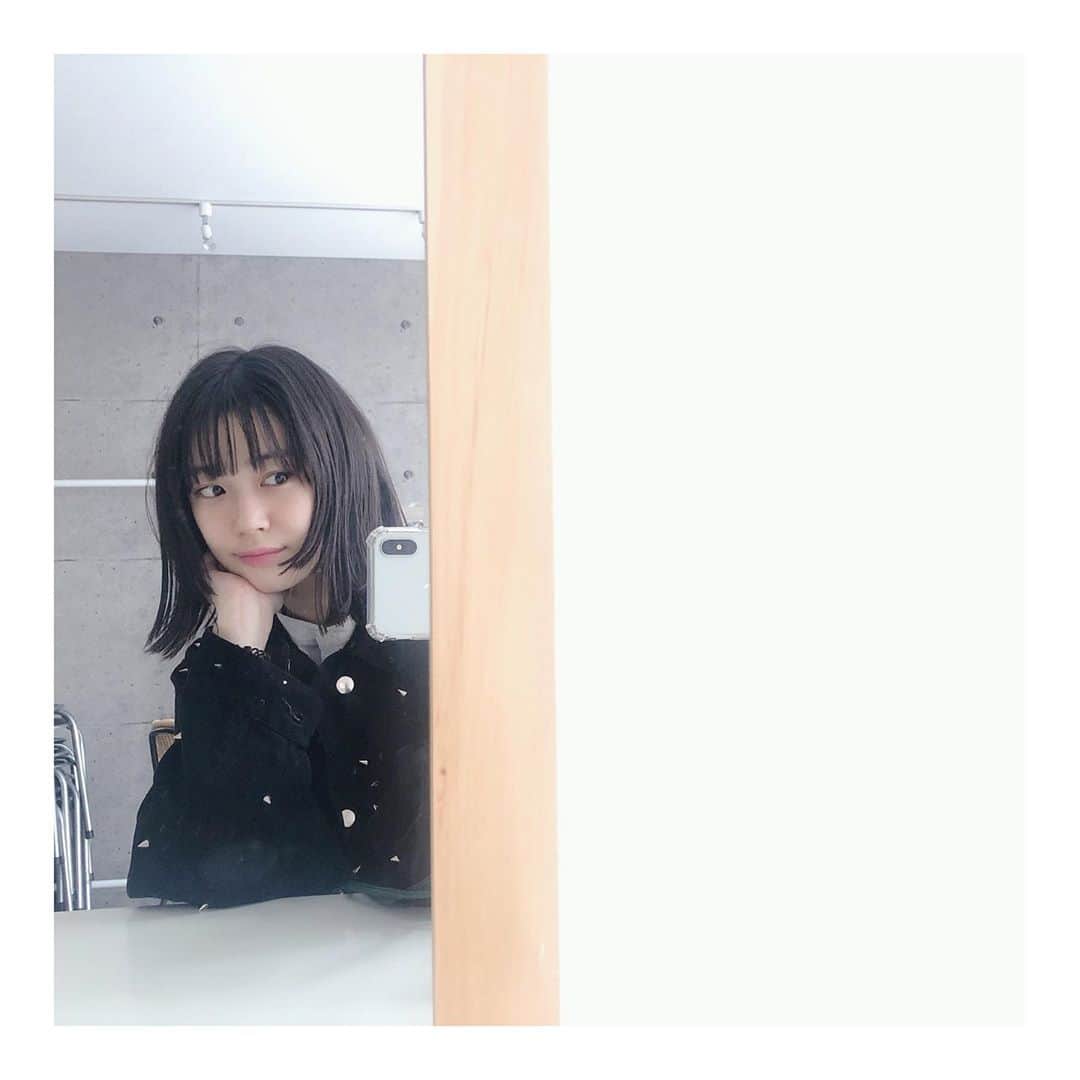 加村真美さんのインスタグラム写真 - (加村真美Instagram)「横目👀」10月30日 15時49分 - kamura_mami