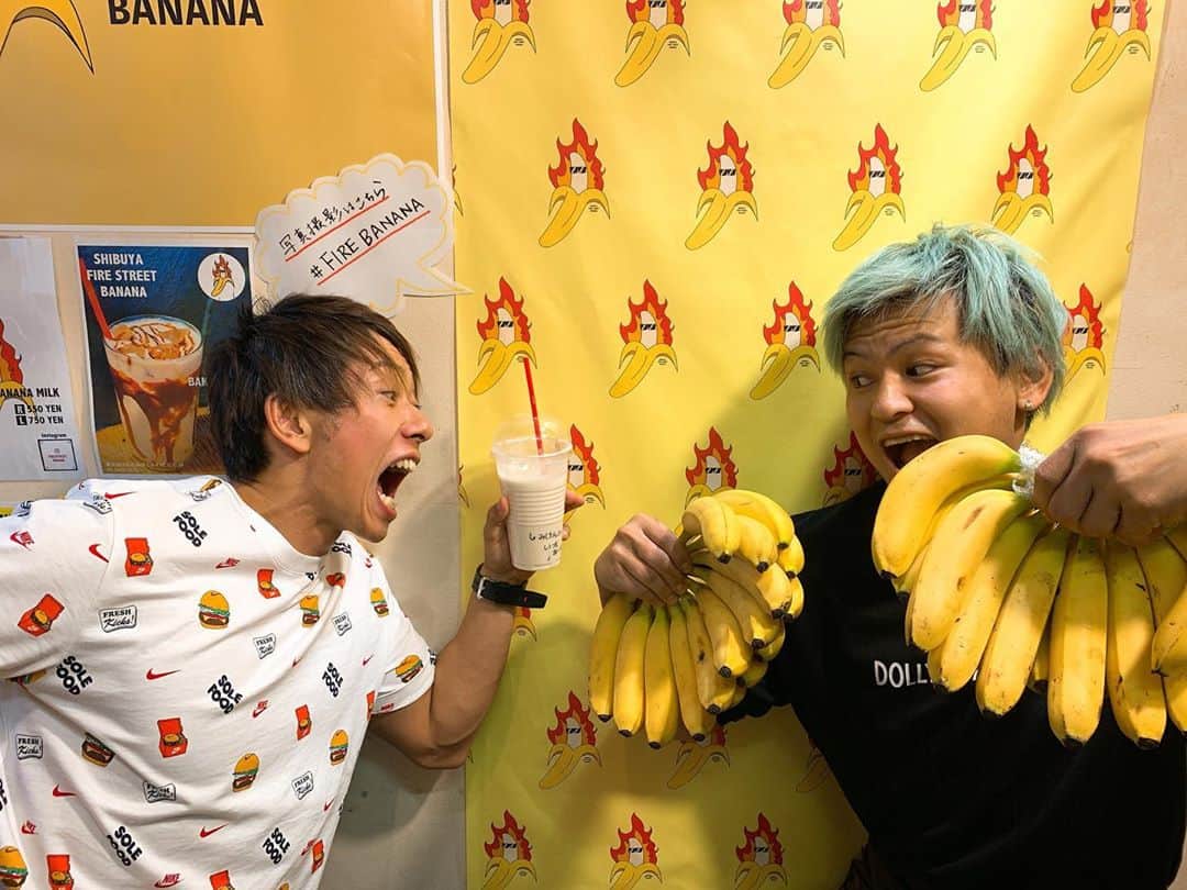 しみけんのインスタグラム：「美味しい美味しいバナナジュース屋さんが渋谷にあるよ😊﻿ ﻿ アボカドやプロテインなども入れてもらえるから、渋谷散策のタンパク質補給にも！😂﻿ ﻿ ちなみにこのお店(夜はワンダーボール)…、めっちゃ常連です😊﻿ ﻿ FIRE BANANA﻿ 050-5596-2225﻿ 東京都渋谷区神南1-9-4ＮＣビル2Ｆ﻿ ﻿ #FIREBANANA #渋谷 #プロテイン#バナナジュース」