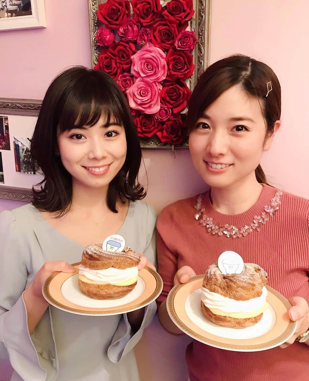 逢月あかりさんのインスタグラム写真 - (逢月あかりInstagram)「妹と一緒に六本木のアマンドカフェへ🍰@almond1946   今回はイーセイ スキル @luna_iseyskyr_jp  とのコラボメニューの試食会でした🍝  サンドイッチとパスタ、リングシュー全部に脂肪0高タンパクのヨーグルトが使われていてヘルシーなメニュー✨  スイーツもたくさんクリームが入っていてボリュームがあって美味しかった💓  店内もゆったりしていて2人でゆっくり過ごせました✨  #六本木アマンド#六本木#イーセイスキル#試食会#アマンド#スイーツ#パスタ#サンドイッチ#ヘルシーメニュー #低脂肪#高タンパク#日本ルナ#六本木アマンド試食会202010#カフェ#六本木カフェ#六本木グルメ #六本木ランチ #cafe」10月30日 16時39分 - akari.ouzuki