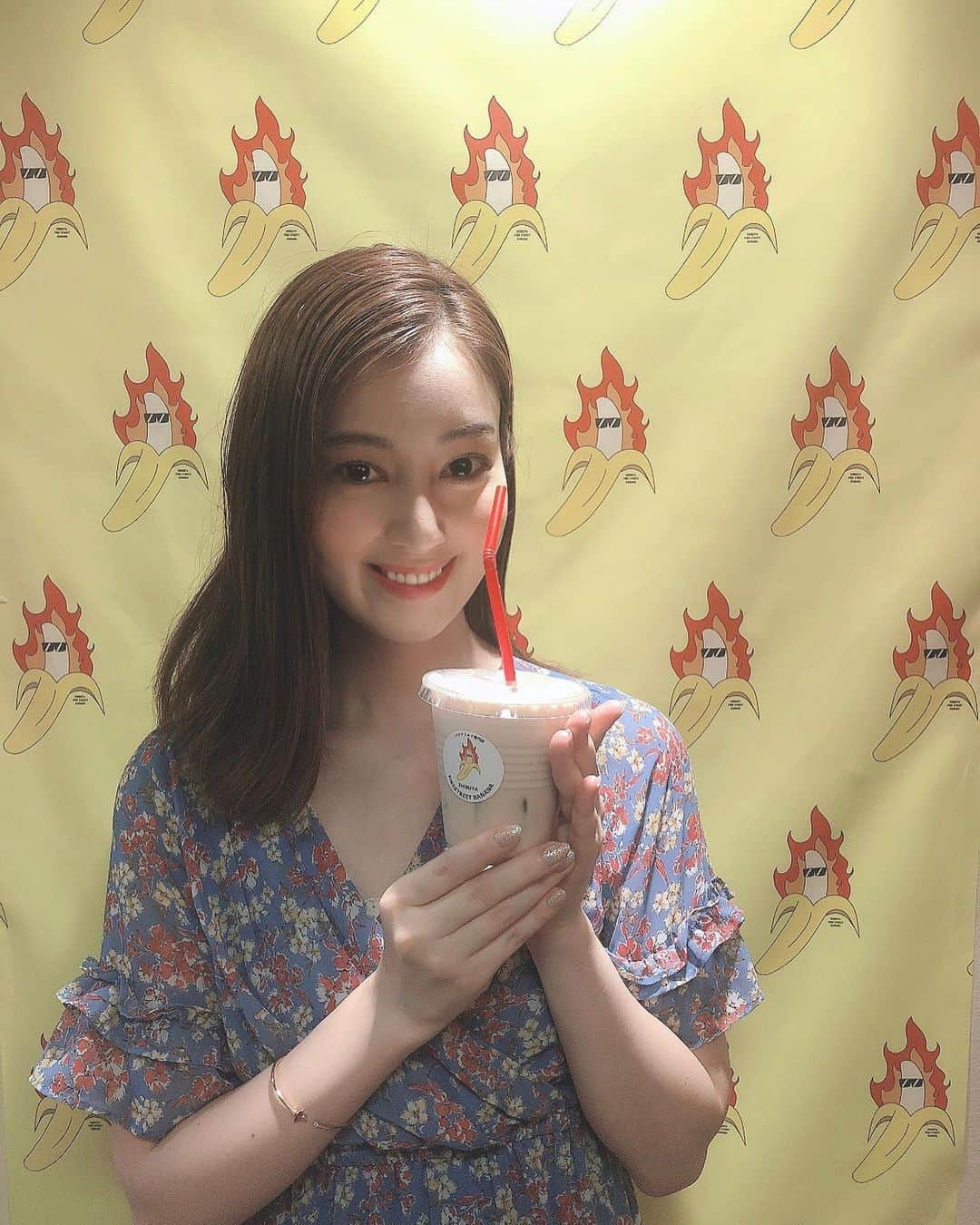 松原伊予菜さんのインスタグラム写真 - (松原伊予菜Instagram)「＿＿＿＿＿＿🍌 チョコバナナスムージーに プロテイン入りとか皆んな絶対好きやん🥺？ _ 知らんけど笑 めっちゃ美味しいです✌🏻🤤💓💓 _ _ #スムージー#チョコバナナスムージー#smoothie #美容#健康#筋トレ#パーソナル#ダイエット#diet」10月30日 17時06分 - iyona_147