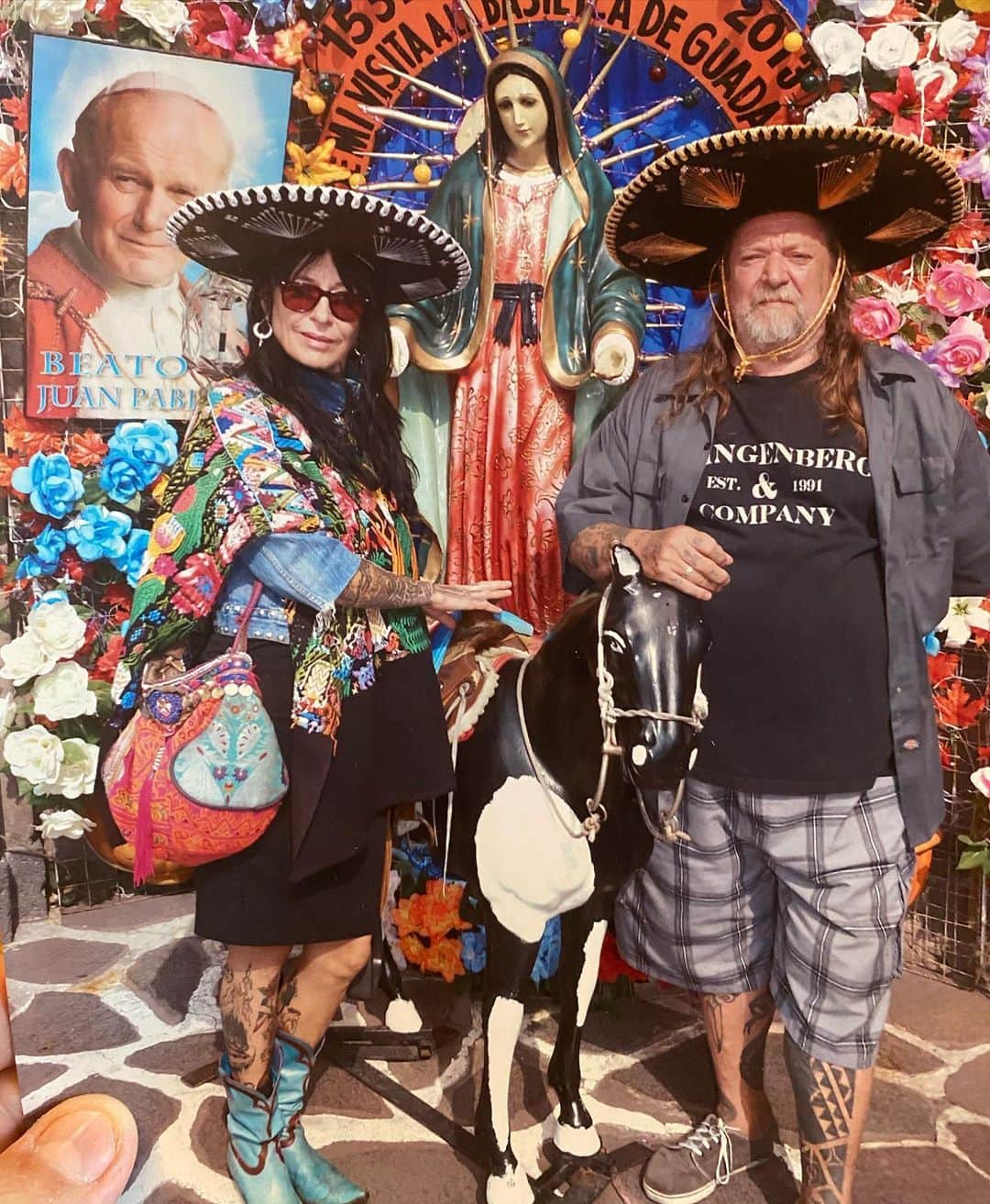 アムステルダム・タトゥー・ミュージアムのインスタグラム：「Those where ghe days mis to travel#mexico#basilicadeguadalupe#dringenbergtattoomachines」