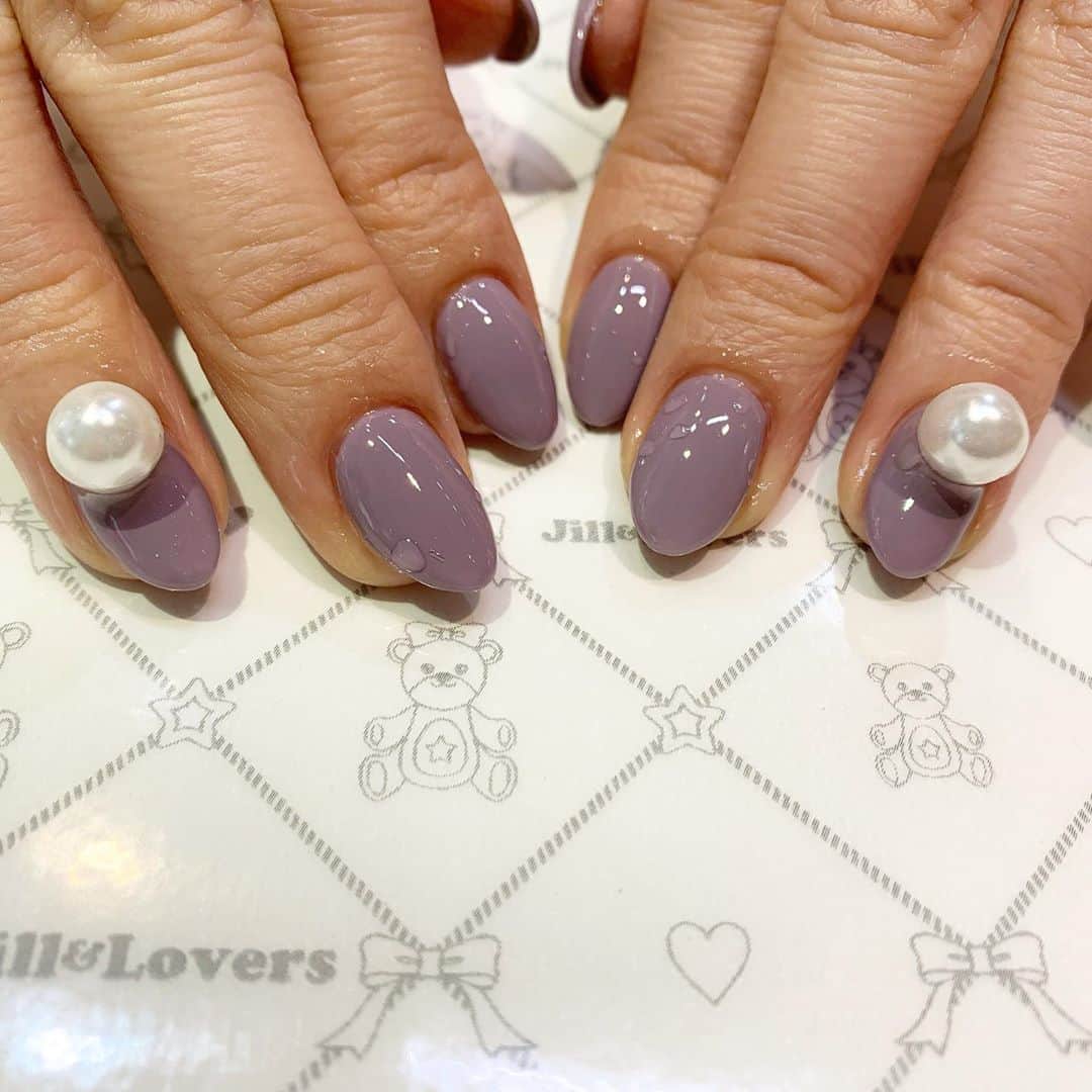 mamijinguのインスタグラム：「🦪  #jillandlovers #nail #nailart #paragel #gelneil#gel #ネイル #ネイルアート #me #look #love #かわいい」