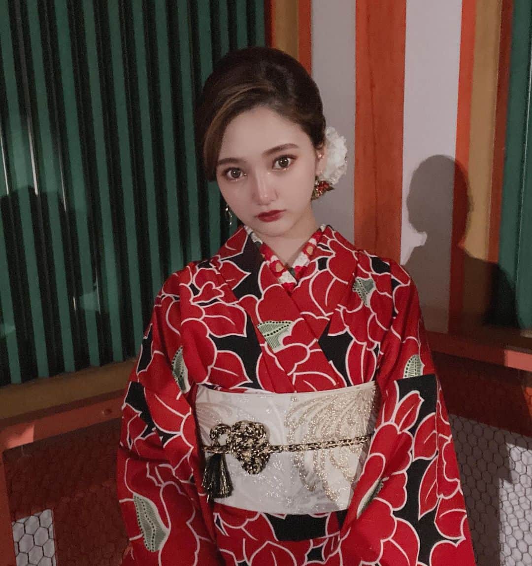 井上裕未のインスタグラム：「誕生日プレゼントにってLORANが旅行計画立てて連れてってくれたの🥺❤️ もう幸せ溢れすぎてて困る🥰 沢山載せるから見てね😚 . #👘 #🇯🇵 #japanese #kyoto #l4l #instagood #❤️ #kimono #birthdaygirl」